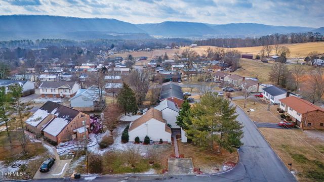 1000 Lisa Drive, Church Hill, TN 37642