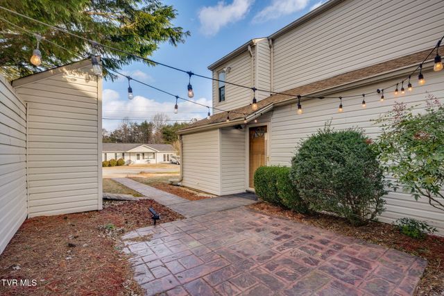 1000 Lisa Drive, Church Hill, TN 37642