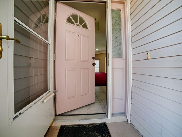 752 OLD OAKS LANE, Leesburg, FL 34748