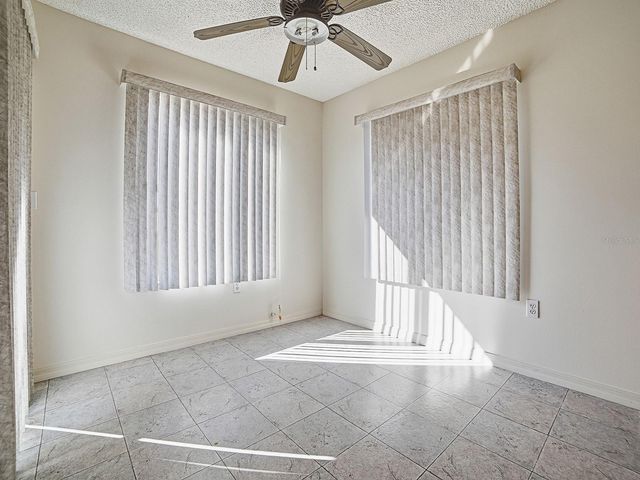 752 OLD OAKS LANE, Leesburg, FL 34748