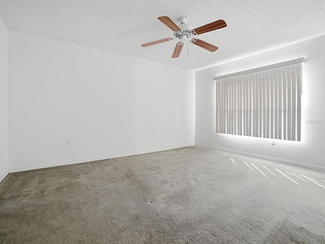 752 OLD OAKS LANE, Leesburg, FL 34748