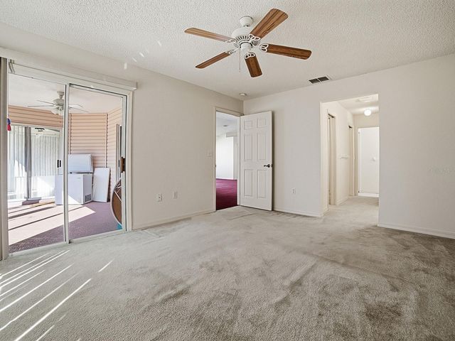 752 OLD OAKS LANE, Leesburg, FL 34748