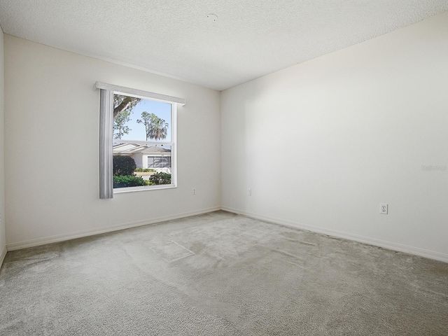 752 OLD OAKS LANE, Leesburg, FL 34748