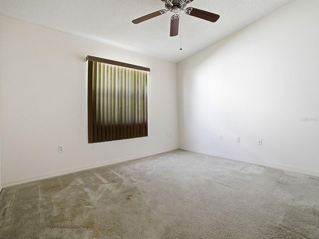 752 OLD OAKS LANE, Leesburg, FL 34748