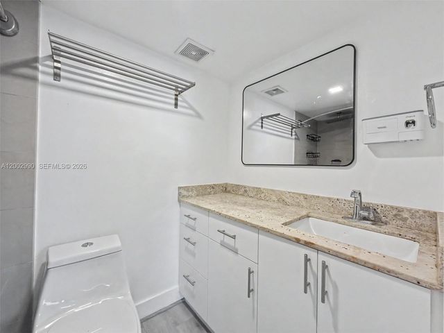 606 W 81st Street 120, Hialeah, FL 33014
