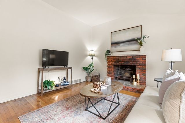 60 Holbrook Ave, Stoughton, MA 02072