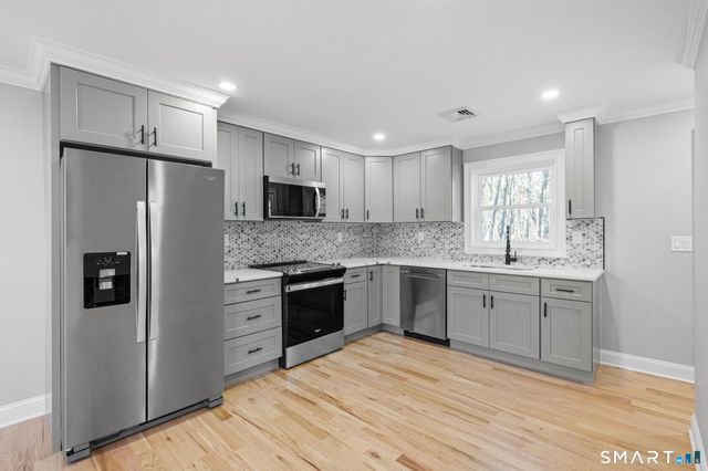 9 Pleasant Rise, Bethel, CT 06801