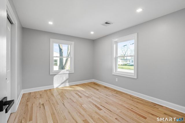 9 Pleasant Rise, Bethel, CT 06801