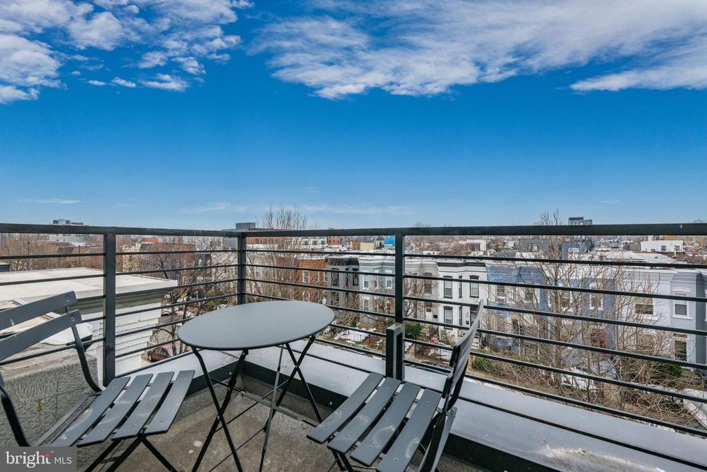 Image 20 of property listing at 1216 I ST NE #A, Washington, DC 20002