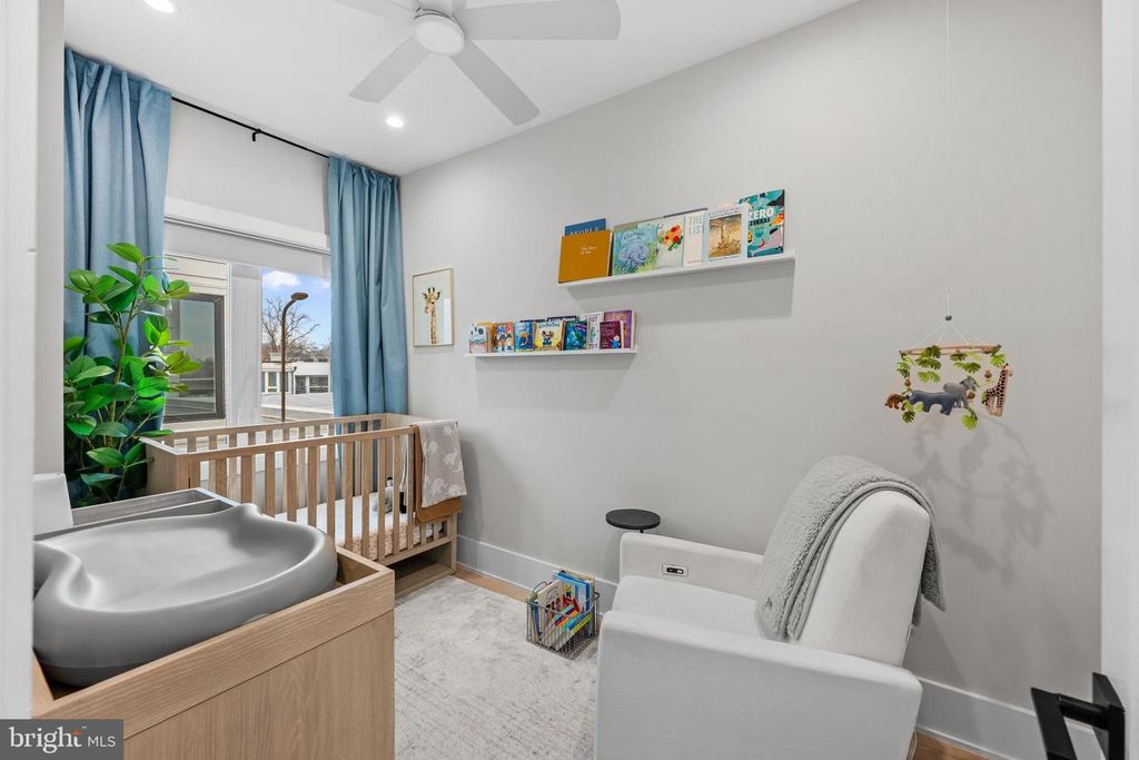 Image 22 of property listing at 1216 I ST NE #A, Washington, DC 20002