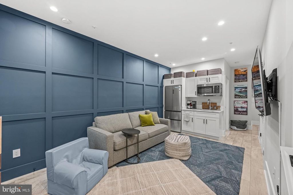 Image 23 of property listing at 1216 I ST NE #A, Washington, DC 20002