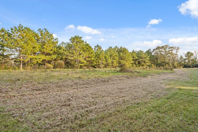 509 County Road 2096, Liberty, TX 77575