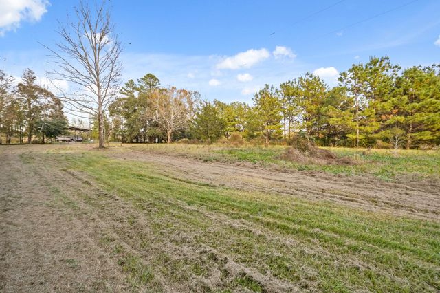 509 County Road 2096, Liberty, TX 77575