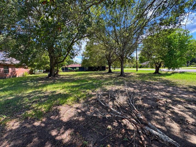 000 Elizabeth Ave, Rosenberg, TX 77471