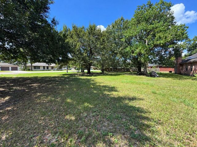 000 Elizabeth Ave, Rosenberg, TX 77471