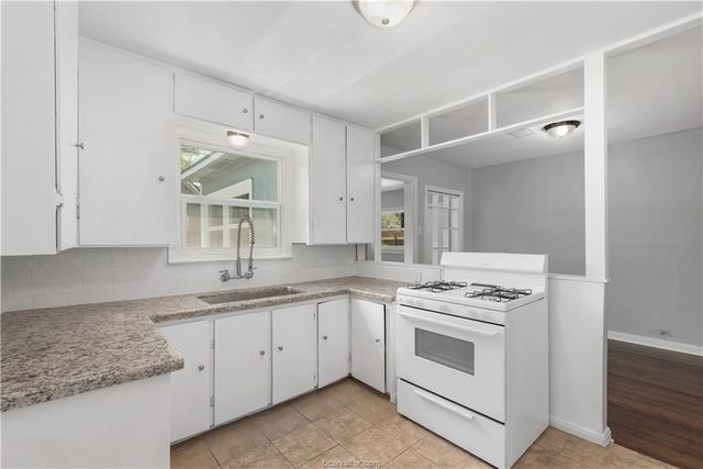 401 Dunn Street, Bryan, TX 77801