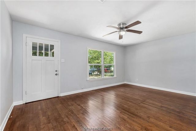 401 Dunn Street, Bryan, TX 77801