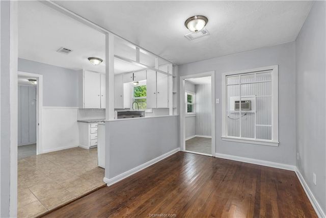 401 Dunn Street, Bryan, TX 77801