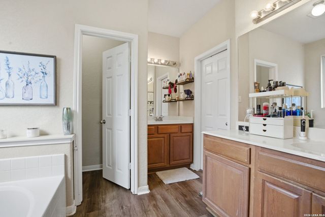 6081 COVERS CV, Schertz, TX 78108