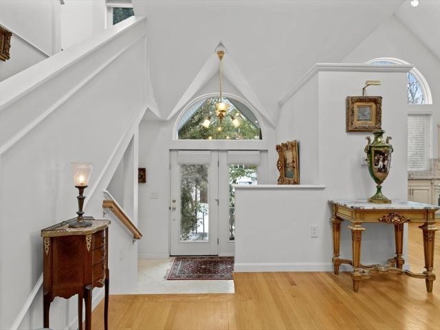 29 Deer Path 29, Hudson, MA 01749