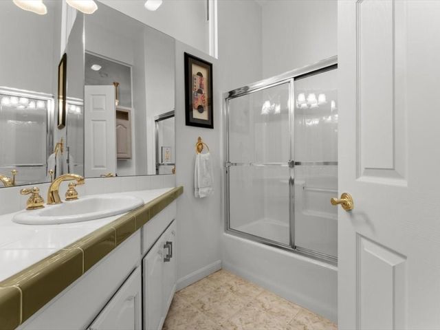 29 Deer Path 29, Hudson, MA 01749