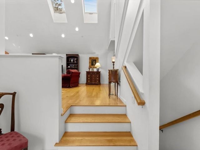 29 Deer Path 29, Hudson, MA 01749