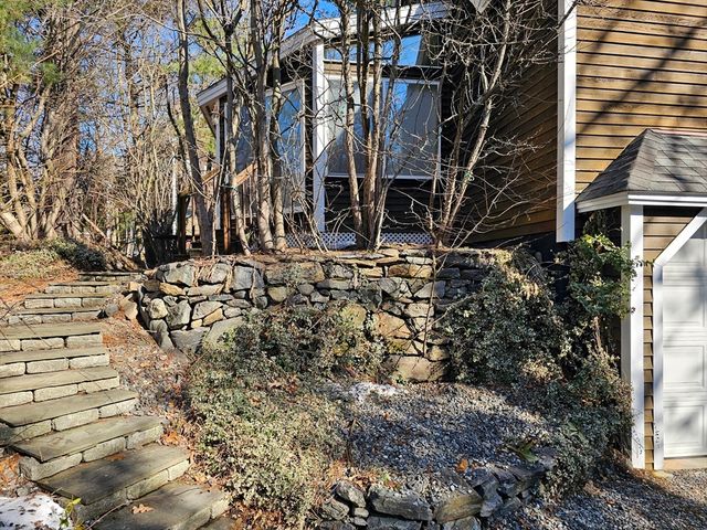 29 Deer Path 29, Hudson, MA 01749