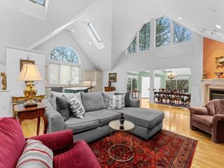 29 Deer Path 29, Hudson, MA 01749