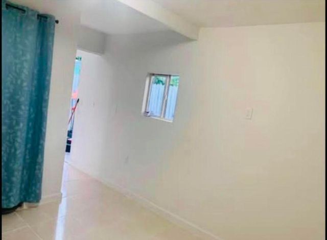 5541 N Lewis Road, West Palm Beach, FL 33415