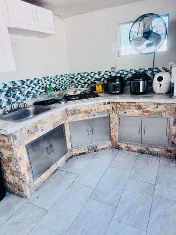 5541 N Lewis Road, West Palm Beach, FL 33415