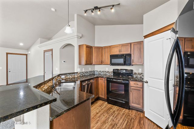 1969 E HIGHWING CT, Post Falls, ID 83854