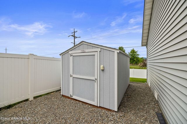 1969 E HIGHWING CT, Post Falls, ID 83854