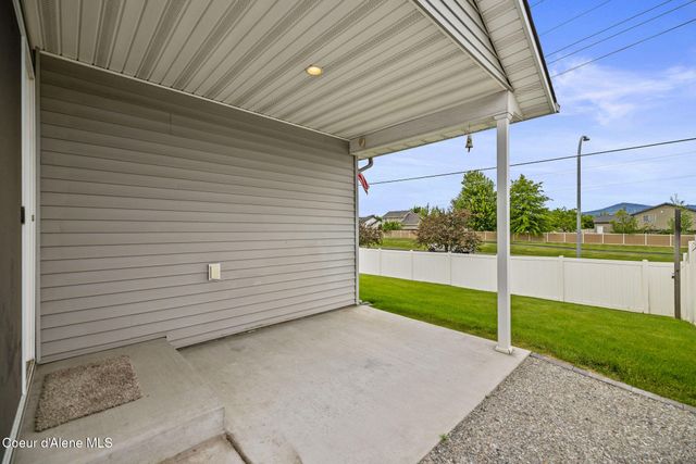 1969 E HIGHWING CT, Post Falls, ID 83854
