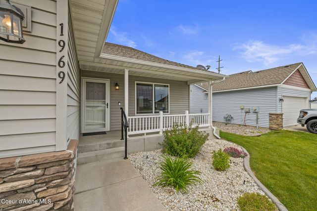 1969 E HIGHWING CT, Post Falls, ID 83854