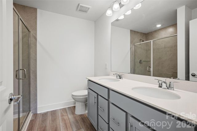 1017 Revival Row, Charlotte, NC 28208