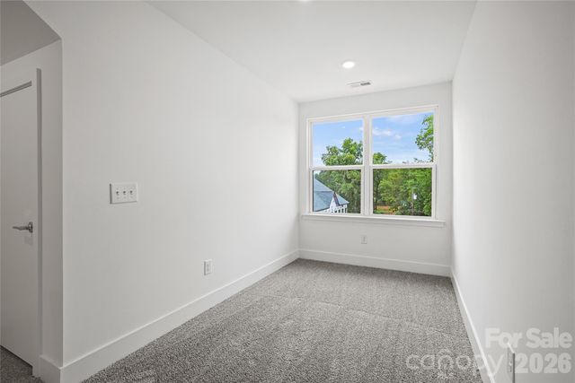 1017 Revival Row, Charlotte, NC 28208