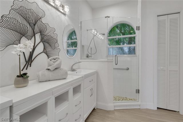 4381 Mistlethrush LN, Naples, FL 34119