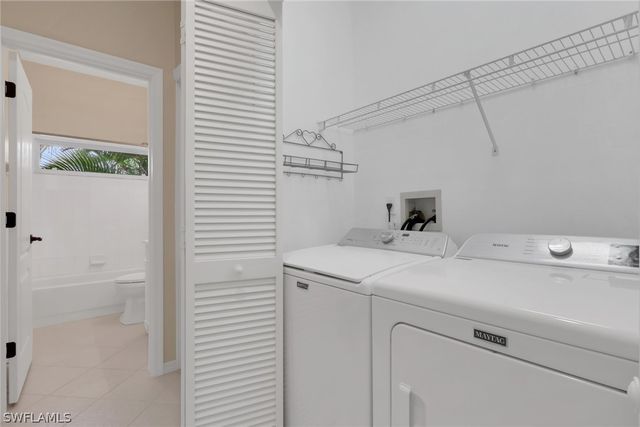 4381 Mistlethrush LN, Naples, FL 34119