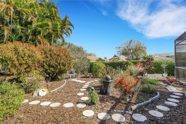 4381 Mistlethrush LN, Naples, FL 34119