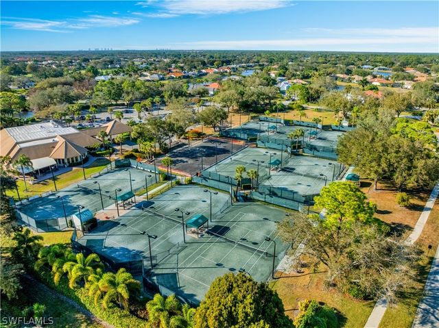 4381 Mistlethrush LN, Naples, FL 34119