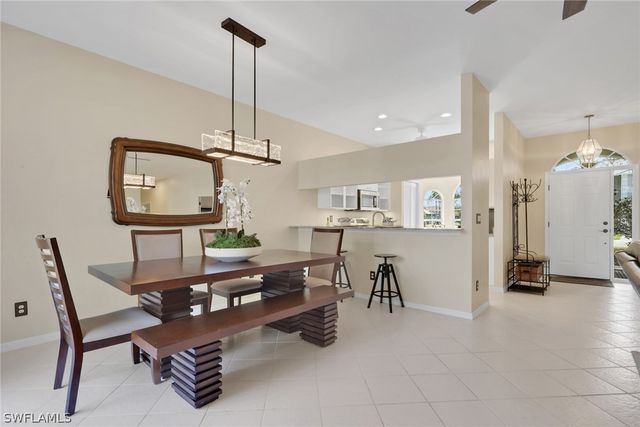 4381 Mistlethrush LN, Naples, FL 34119