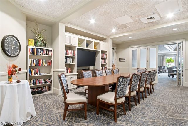 4381 Mistlethrush LN, Naples, FL 34119