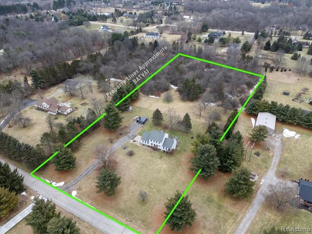 12386 Will Mill Drive, Milford, MI 48380