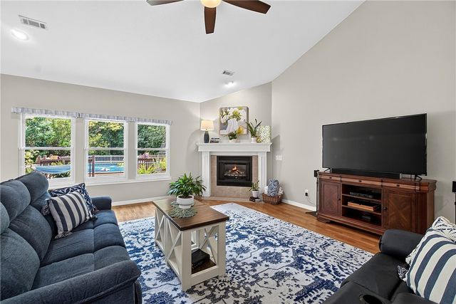 3 Ettington Drive, Bella Vista, AR 72714