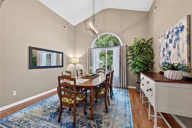 3 Ettington Drive, Bella Vista, AR 72714
