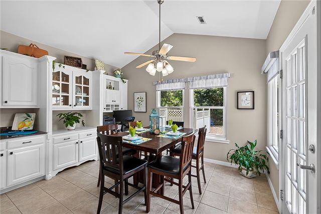 3 Ettington Drive, Bella Vista, AR 72714