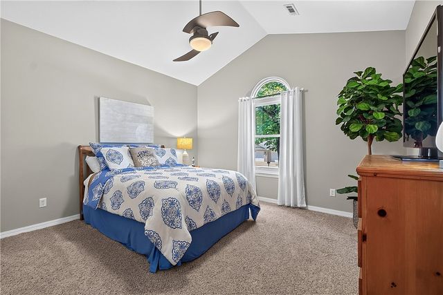 3 Ettington Drive, Bella Vista, AR 72714