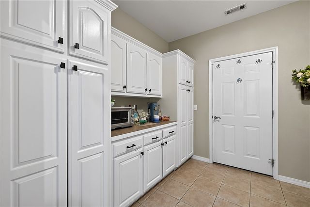 3 Ettington Drive, Bella Vista, AR 72714