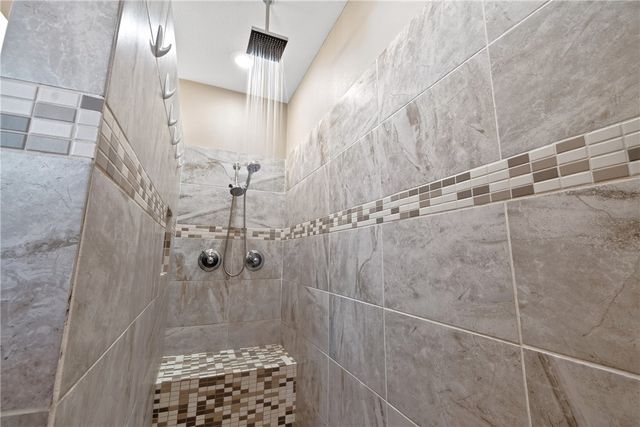 3 Ettington Drive, Bella Vista, AR 72714
