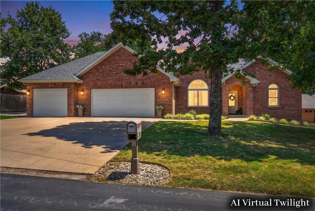 3 Ettington Drive, Bella Vista, AR 72714